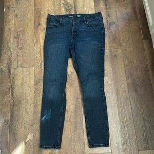 Old Navy High-rise Rockstar super skinny jeans